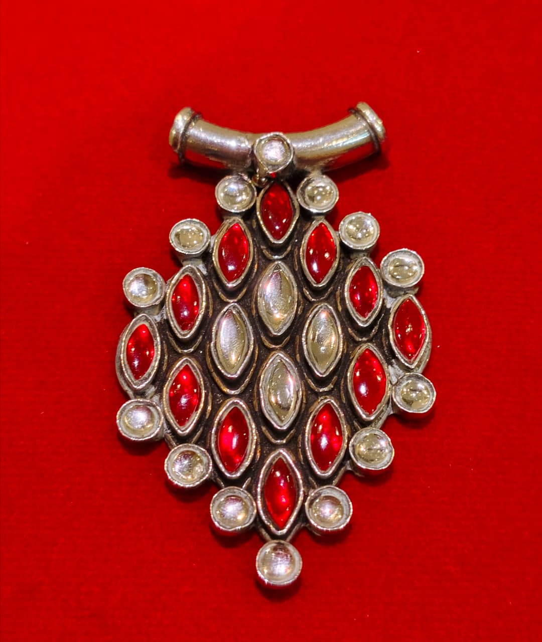 EXOTIC RED & WHITE GLASS SILVER PENDANT