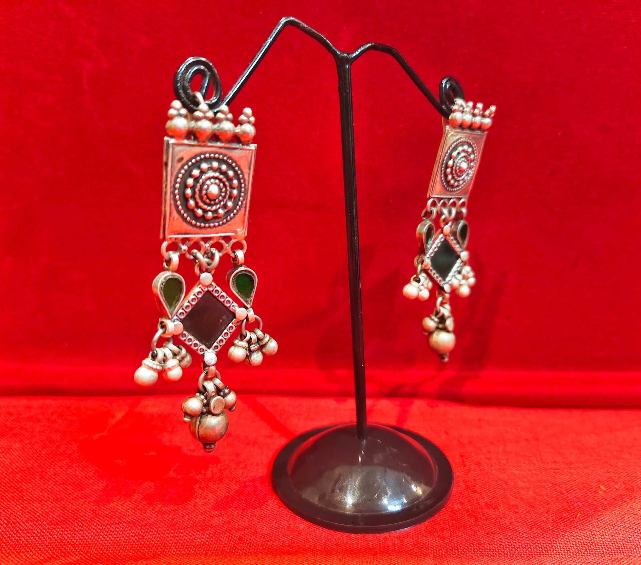 GREEN GLASS DANGLERS - Image 2