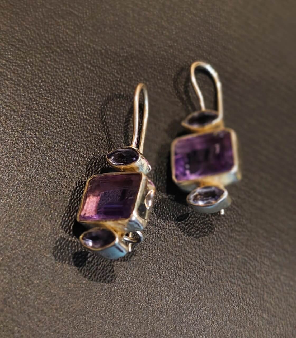 AMETHYST COLOURED HOOP EARRINGS
