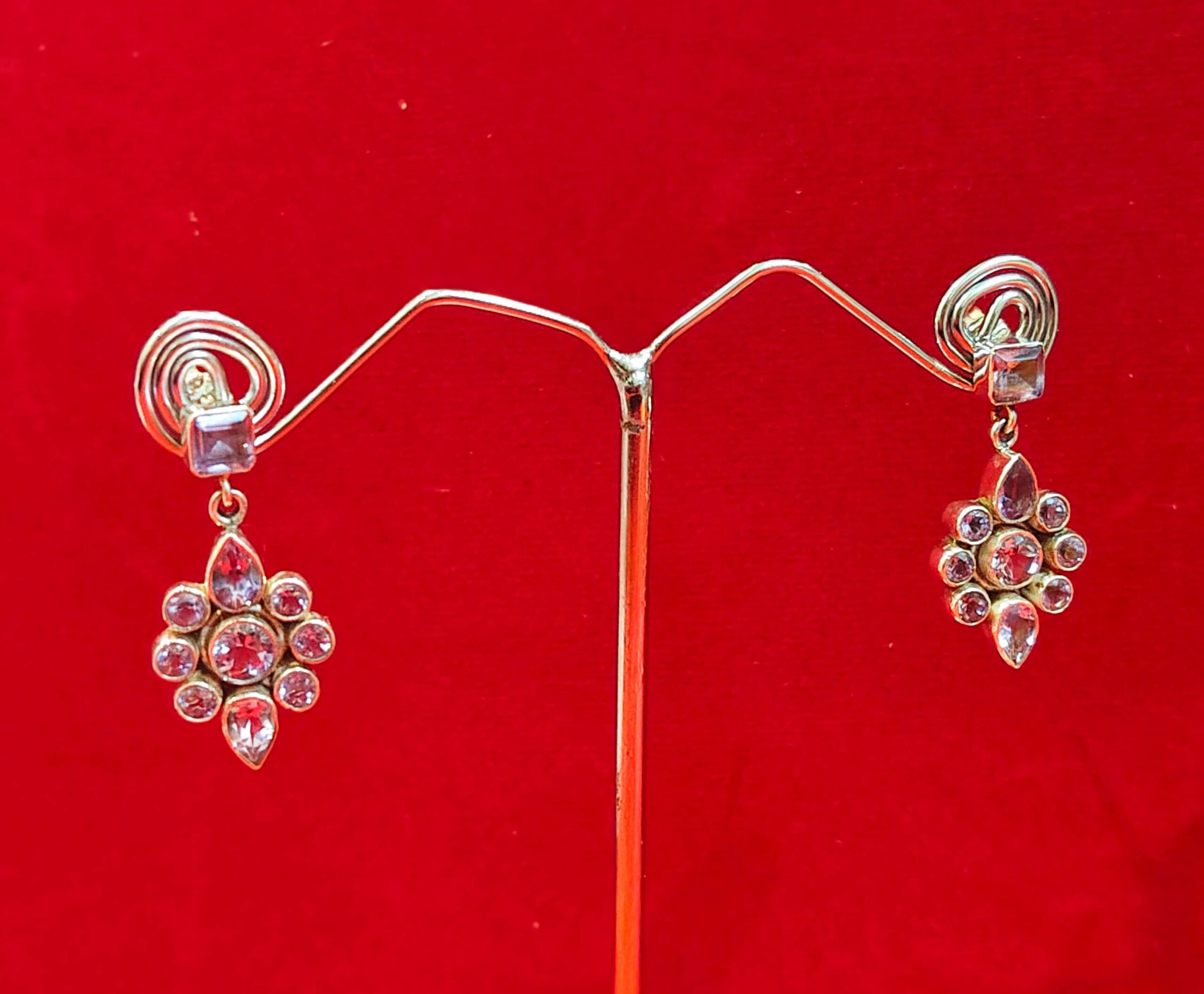 AMETHYST FLORAL DROP EARRINGS - Image 2