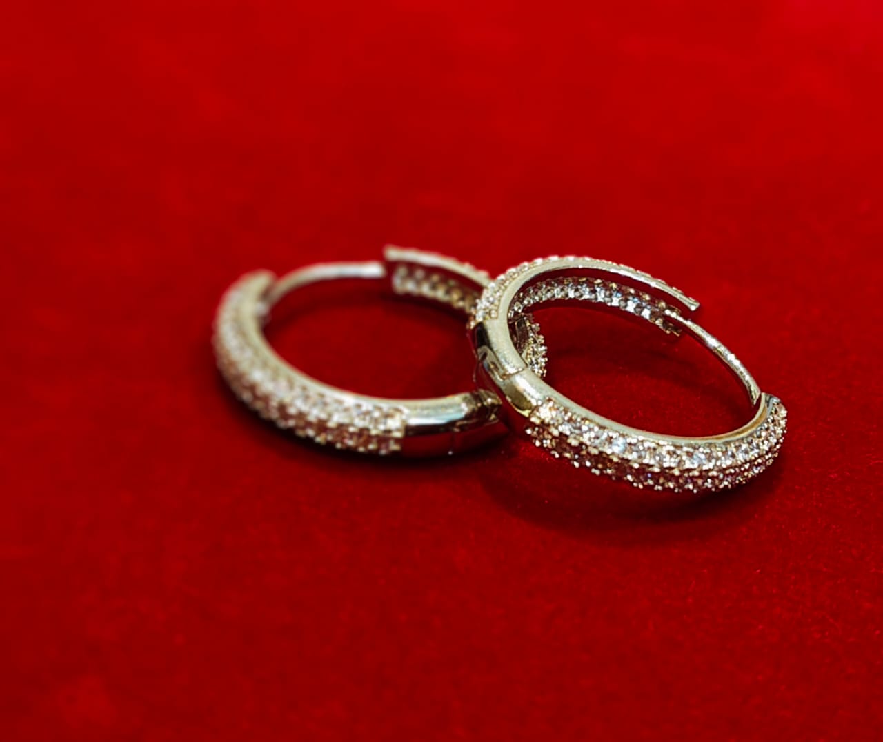 SPARKLING SILVER HOOP EARRINGS - Image 2