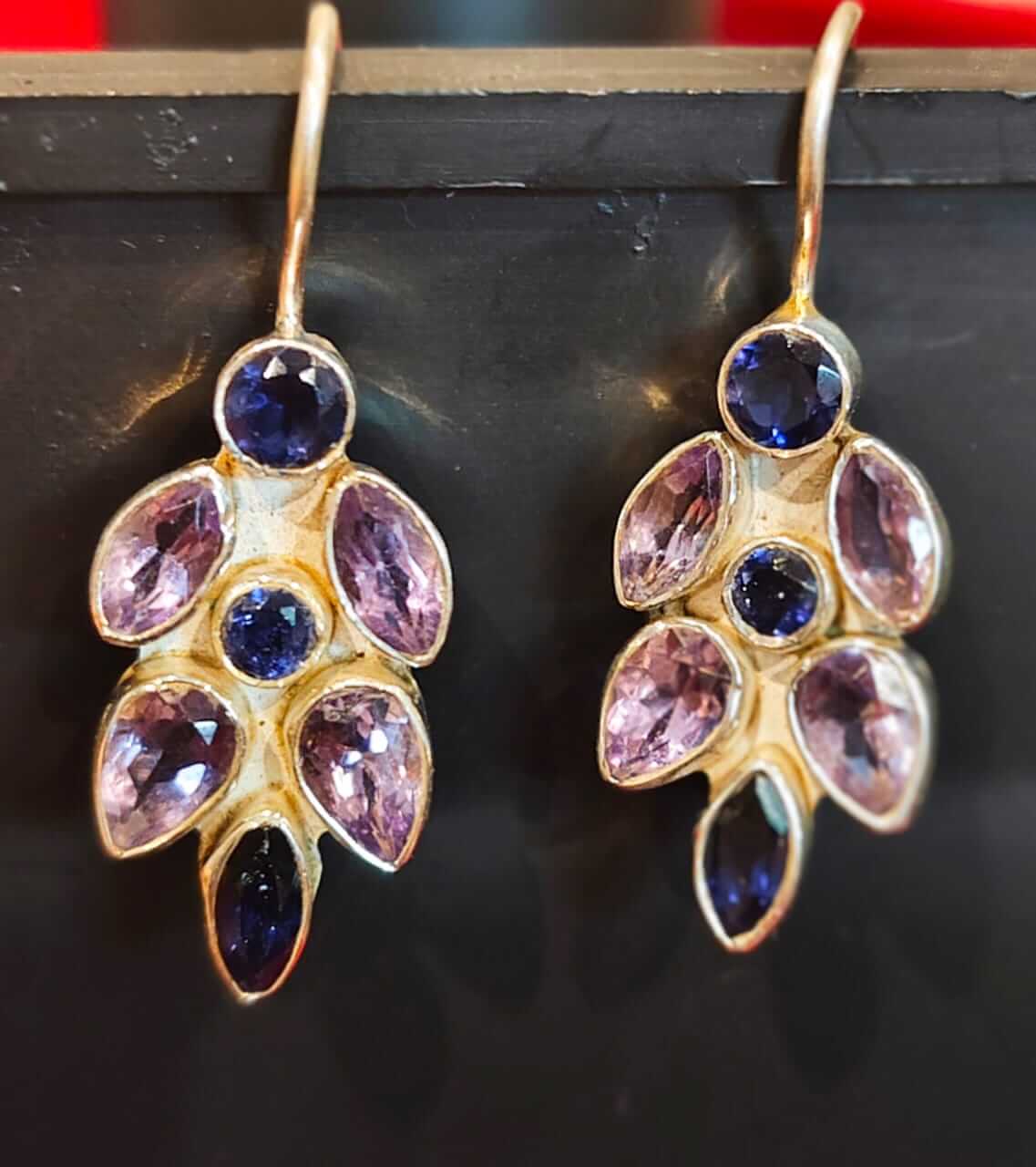 PURPLE PETAL SILVER EARRINGS - Image 3