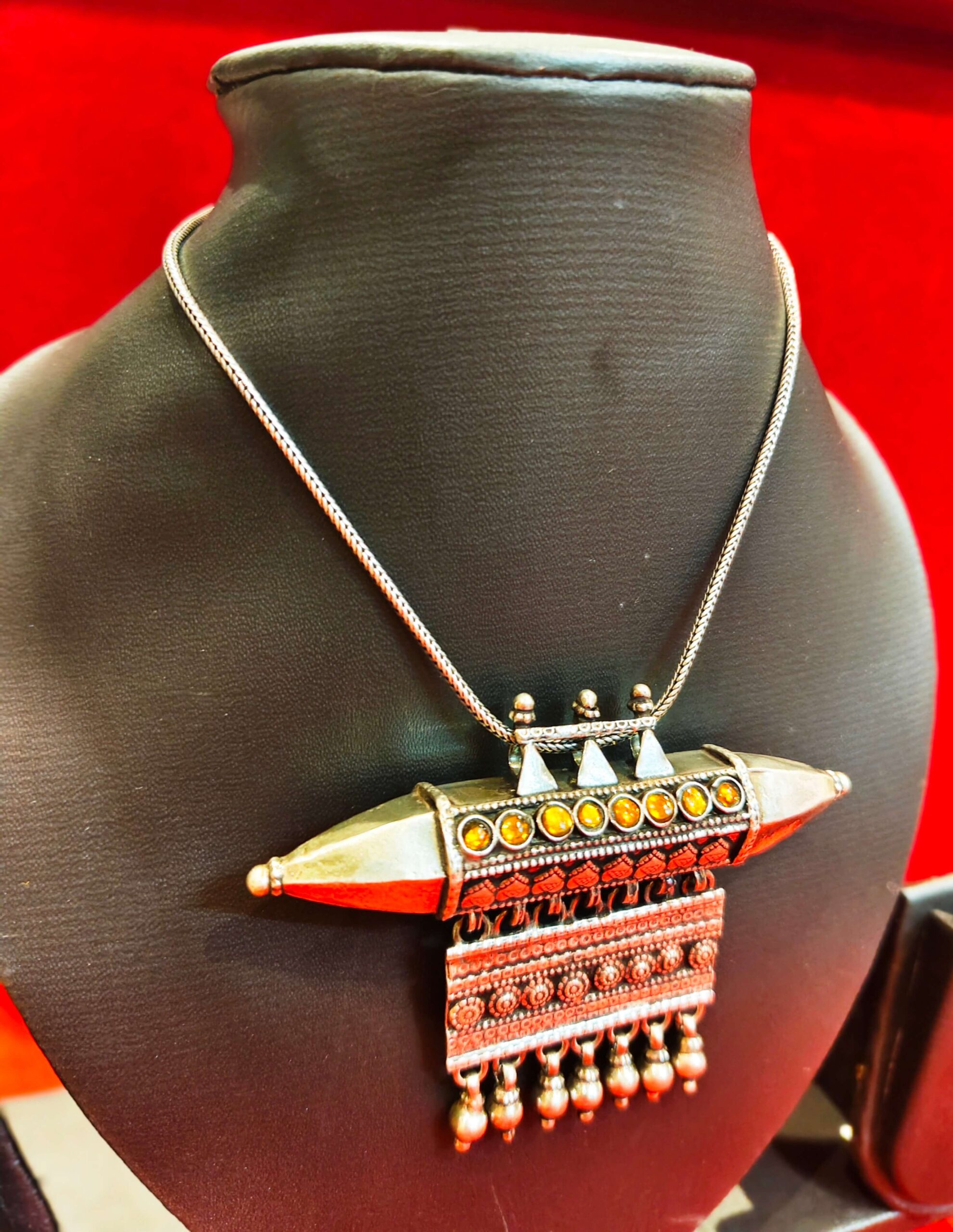 ANTIQUE VINTAGE SILVER PENDANT - Image 2