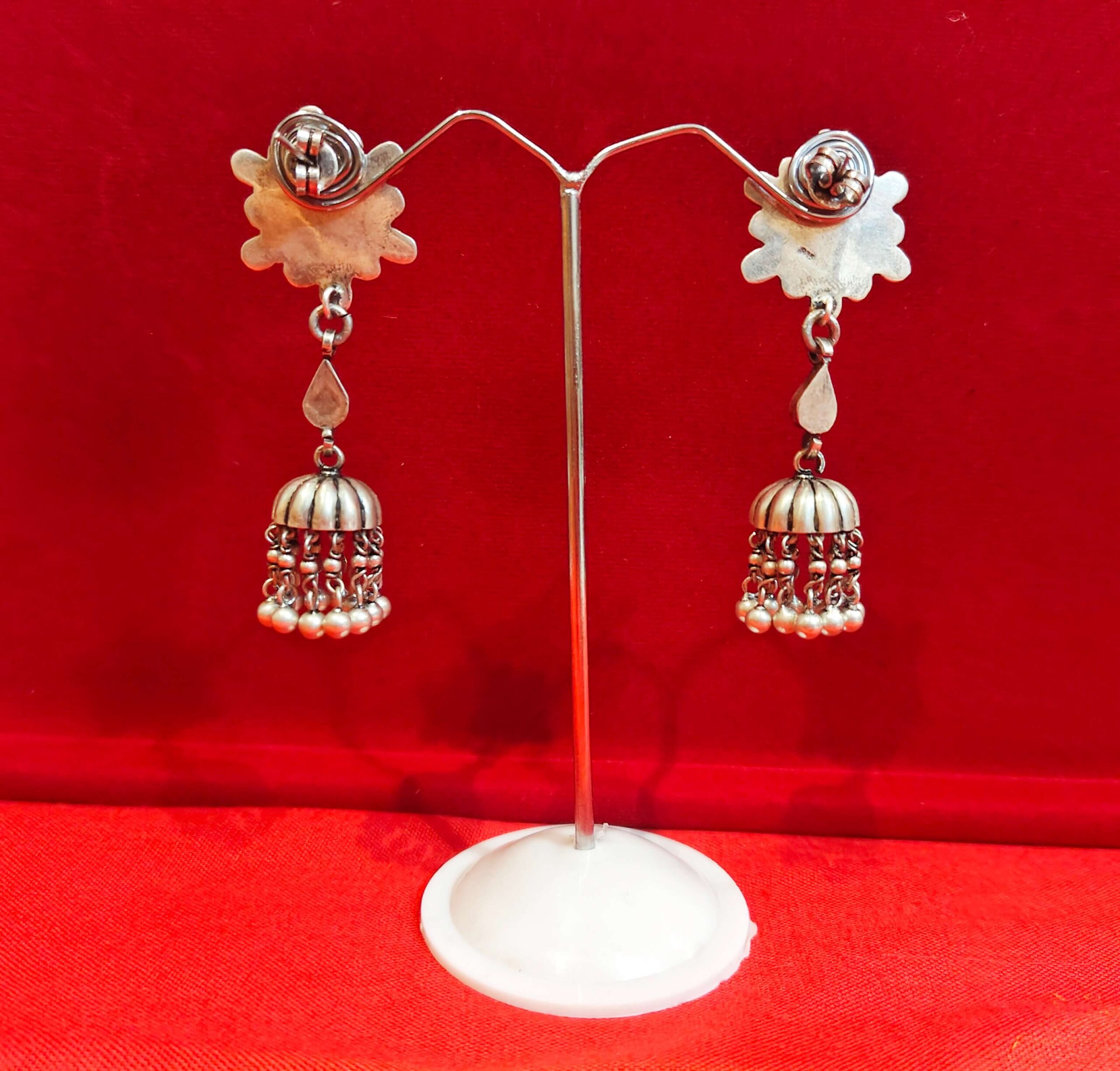 GREEN STONE STUDDED FLORAL JHUMKI - Image 3